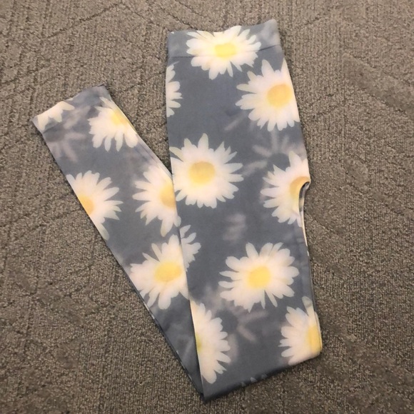 Women’s Daisy Leggings - Picture 1 of 3